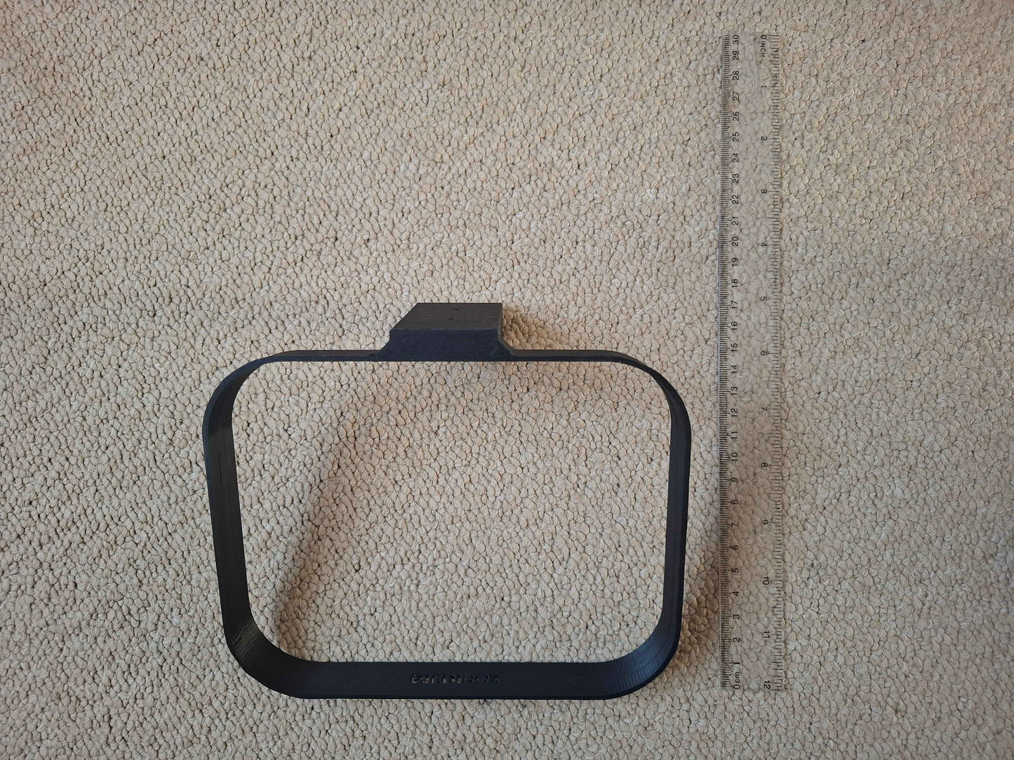 1 Soporte Negro para Caja de 5 -8L.