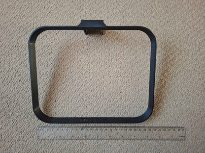 1 Soporte Negro para Caja de 5 -8L.