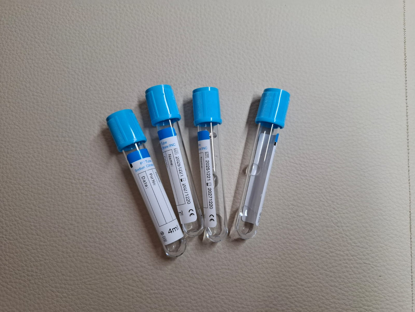 1 Caja 600 Tubos AZUL, Toma de Muestra - PT TUBE