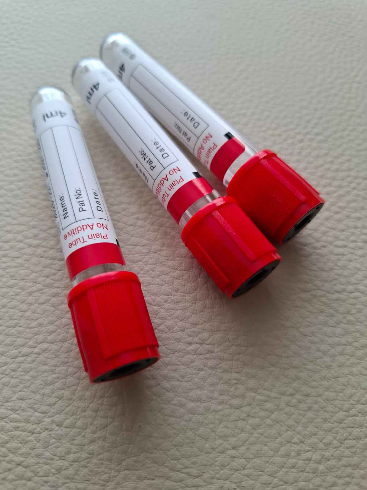 1 Caja 600 Tubos ROJOS, Toma de Muestra, PLAIN TUBE
